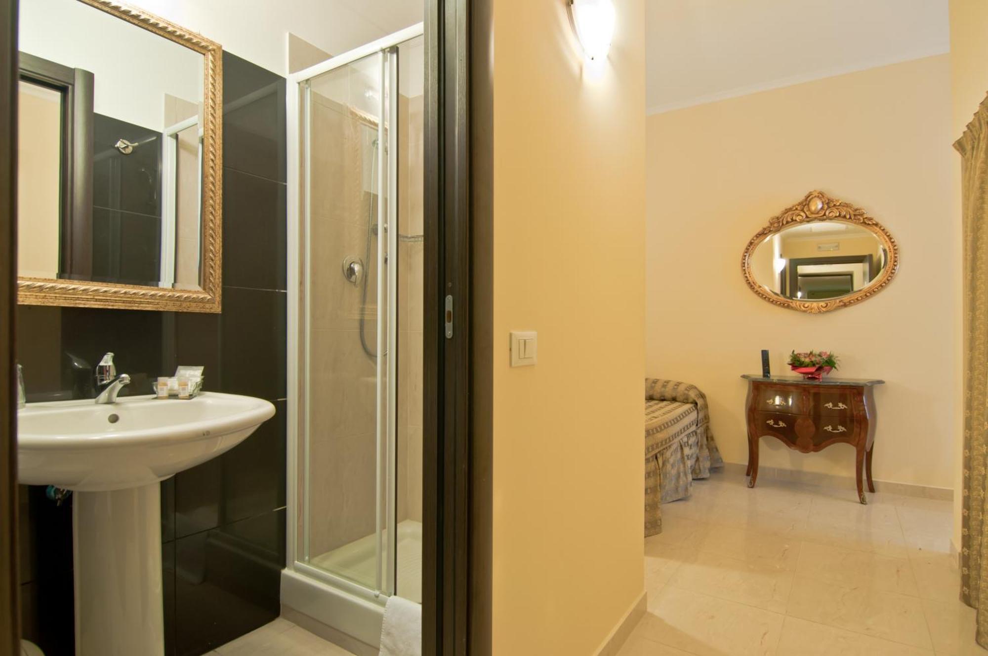 Hotel Regina Giovanna Рим Номер фото