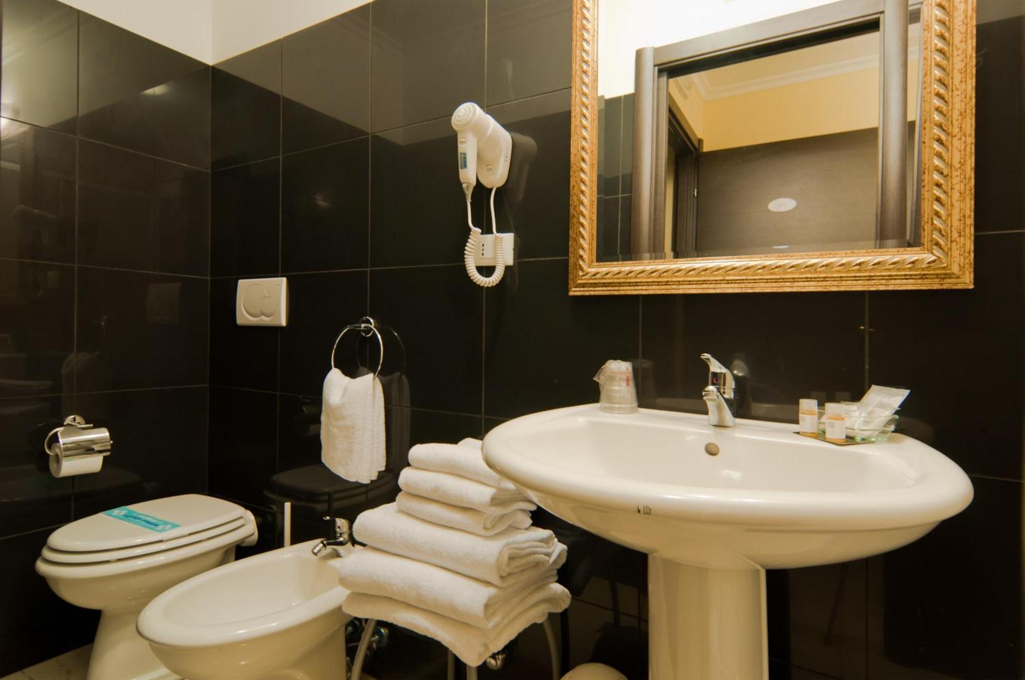 Hotel Regina Giovanna Рим Номер фото